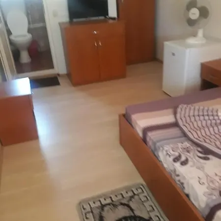 Vila Strat Costinesti